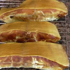 Halibut wędzony: Jak przygotować i podawać wędzoną rybę w prosty sposób