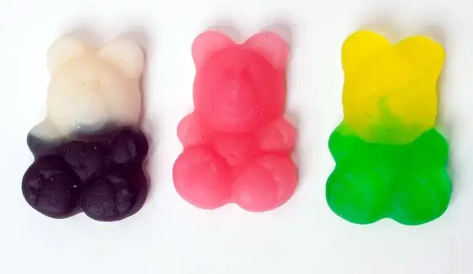 Zdjęcie Z czego są zrobione żelki Haribo? Odkryj ich składniki i właściwości